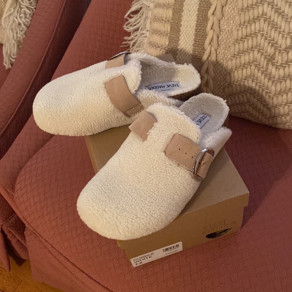 Steve Madden Cream and Tan Mules - Picture 1 of 5